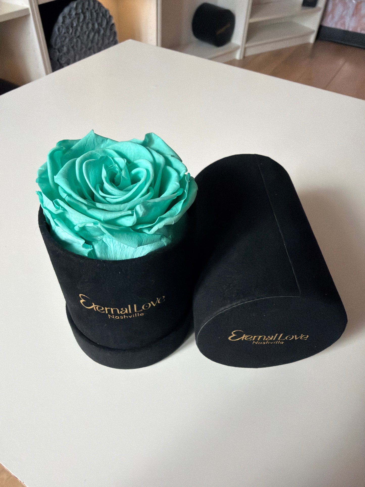 Roses In A Round Box